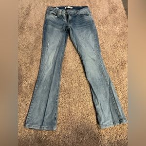 Medium Wash Boot cut Levi Jean